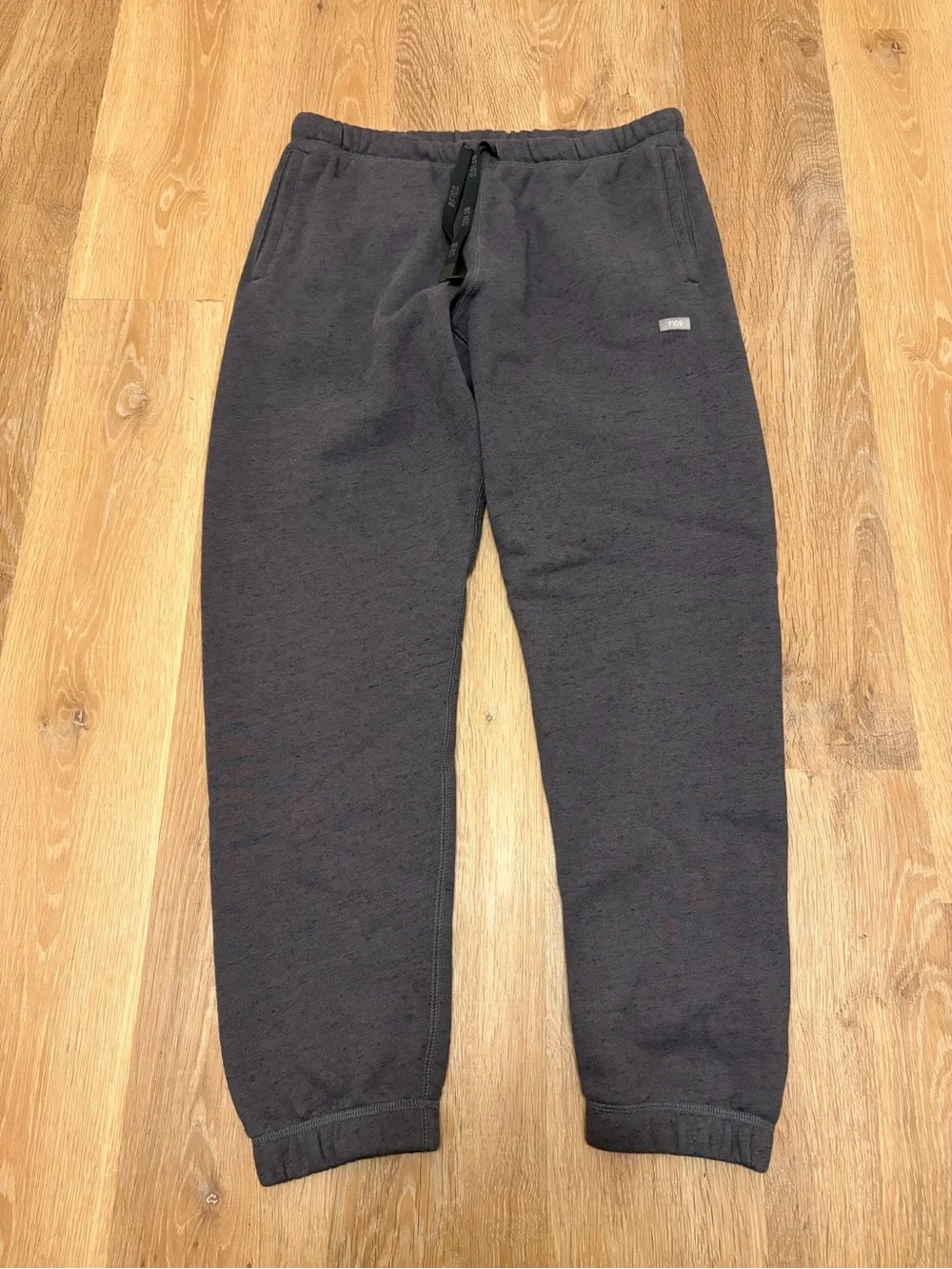 Figs Dark Gray Fleece Jogger Sweatpants Scrubs Nurse Doctor Hospital Soft